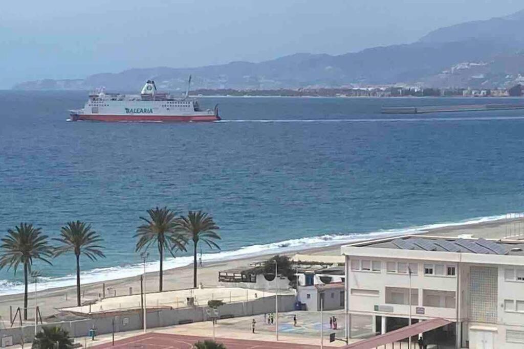 Apartamento Torrenueva Con Vistas A La Playa Exterior foto